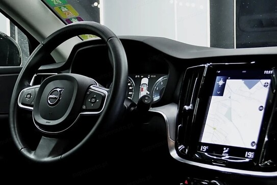 Volvo V60 B3 B R-Design aut