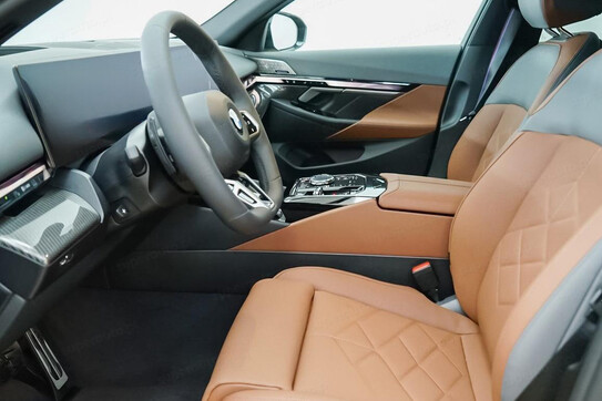 BMW Seria 5 Touring 520d xDrive M Sport