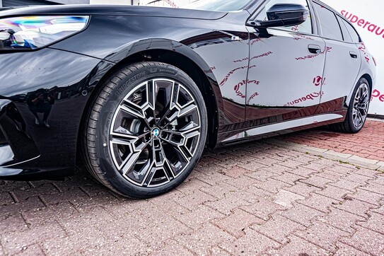 BMW Seria 5 Touring 520d xDrive M Sport