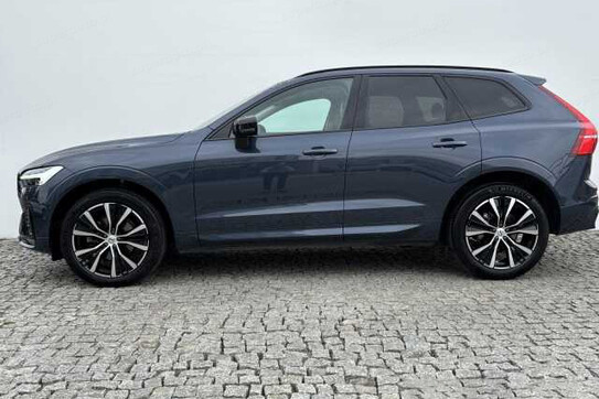 Volvo XC60 B5 B AWD Ultra Dark