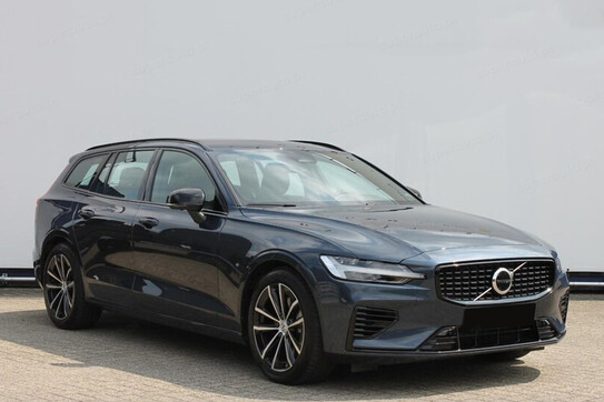 Volvo V60 T6 AWD Plug-In Hybrid Plus Dark