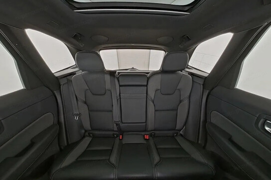 Volvo XC60 T6 AWD Plug-In Hybrid R-Design aut