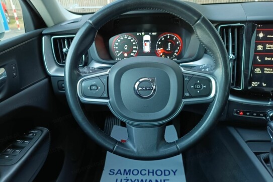 Volvo XC60 T4 Momentum Pro aut