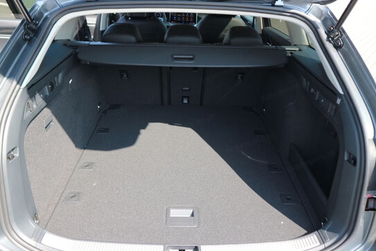 Volkswagen Passat Business Plus 1.5 TSI eHybrid DSG