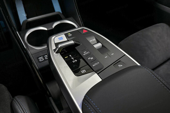 BMW iX2 eDrive20