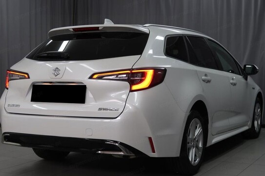 Suzuki Swace Premium Plus