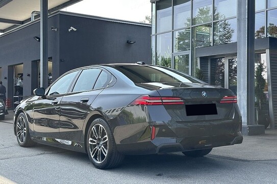 BMW Seria 5 520d M Sport