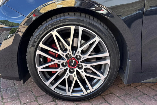 Kia ProCeed 1.6 T-GDI GT DCT