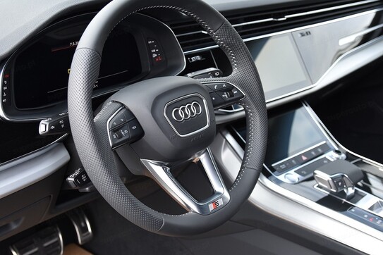 Audi Q7 45 TDI quattro S Line