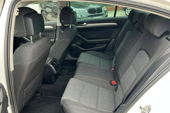 Volkswagen Passat 2.0 TDI EVO Business DSG