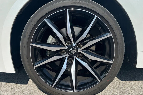 Toyota Corolla GR Sport 2.0 Hybrid Dynamic Force