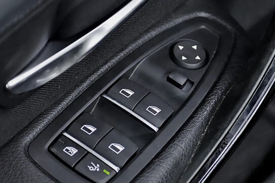 BMW Seria 3 Gran Turismo 320i GPF Sport Line aut