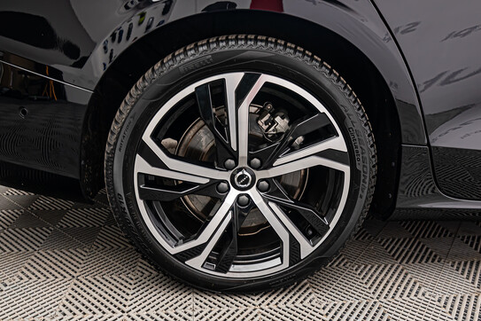 Volvo S60 B5 AWD Ultimate Dark aut