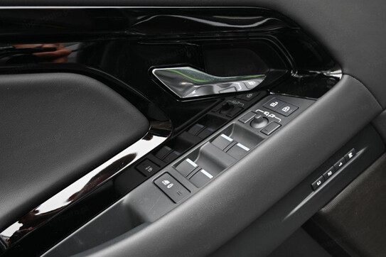 Land Rover Range Rover Evoque D200 Dynamic HSE