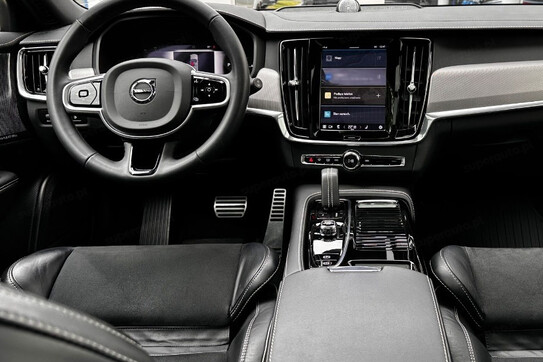 Volvo V90 T8 AWD Plug-In Hybrid R-Design aut