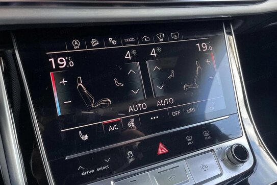 Audi Q7 50 TDI quattro S Line