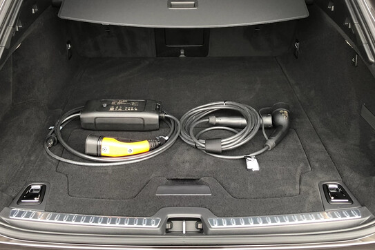Volvo V90 T6 AWD Plug-In Hybrid Plus Bright