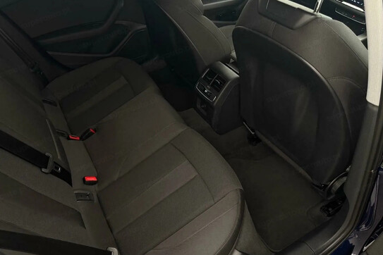 Audi A4 Avant 35 TFSI S Line