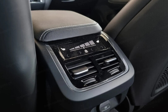 Volvo S60 B5 B AWD Ultimate Dark