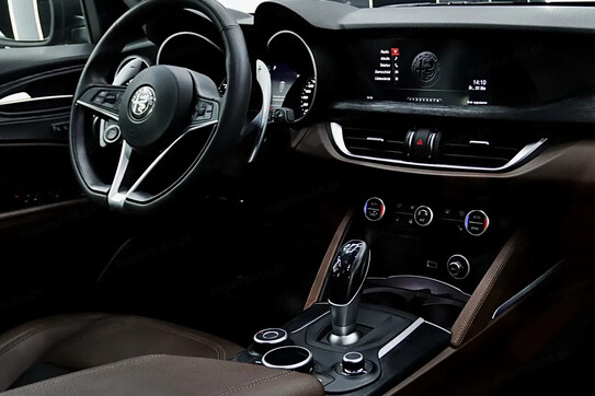 Alfa Romeo Stelvio 2.0 Turbo B-Tech Edition Q4 aut