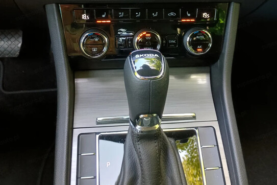 Skoda Superb 1.5 TSI Style DSG