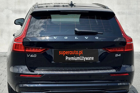Volvo V60 B4 B Plus Dark