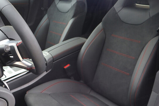 Mercedes CLA 220 4-Matic AMG Line