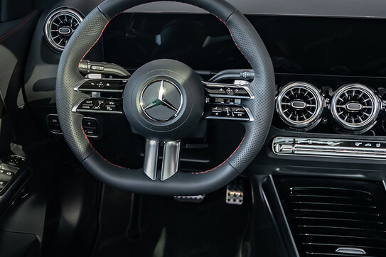 Mercedes GLA 200 AMG Line