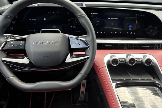 Omoda 9 1.5 Super Hybrid Exclusive AWD