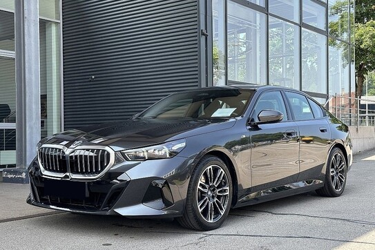BMW Seria 5 520d M Sport