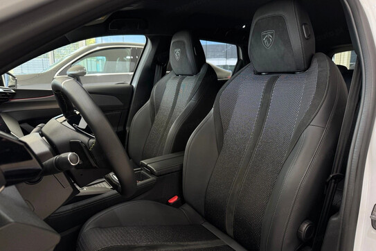Peugeot 308 1.2 PureTech GT S&S EAT8