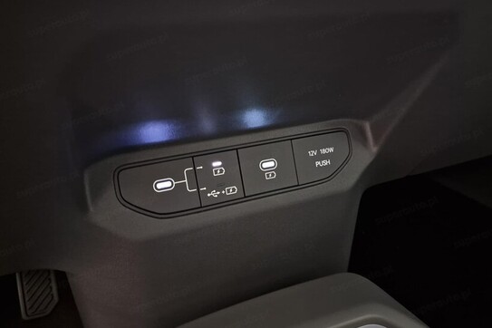 Kia EV3 81.4kWh Earth