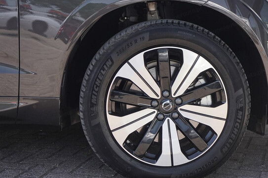 Volvo XC60 T6 Plug-In Hybrid AWD Plus Dark
