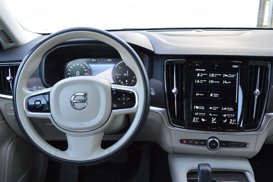 Volvo V90 Cross Country B5 D AWD Pro