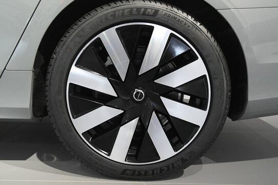 Volvo V90 T6 AWD Plug-In Hybrid Plus Bright