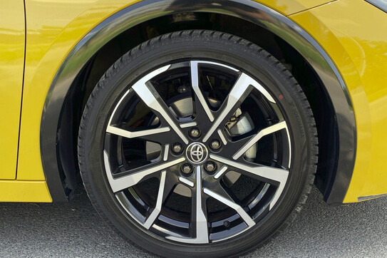 Toyota Prius Plug-in 2.0 Hybrid