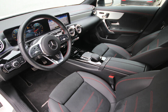 Mercedes CLA 200  AMG Line 7G-DCT