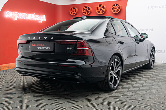 Volvo S60 B5 AWD Ultimate Dark aut