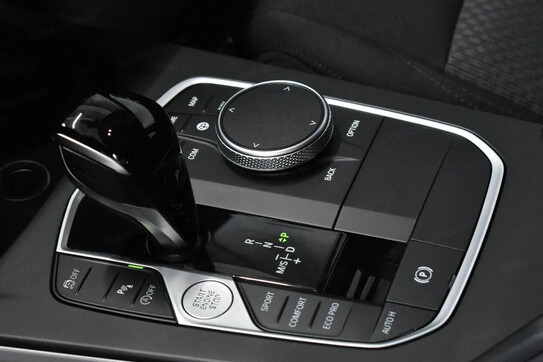 BMW Seria 1 118i Advantage