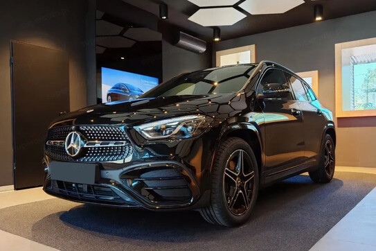 Mercedes GLA 220 4-Matic AMG Line