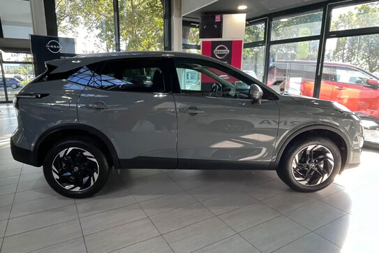 Nissan Qashqai N-Connecta Xtronic 1.3 DIG-T mHEV