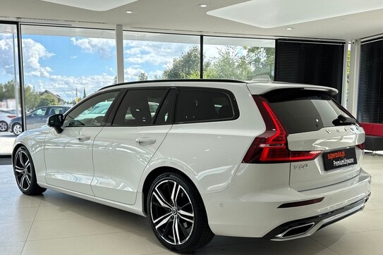 Volvo V60 D4 R-Design