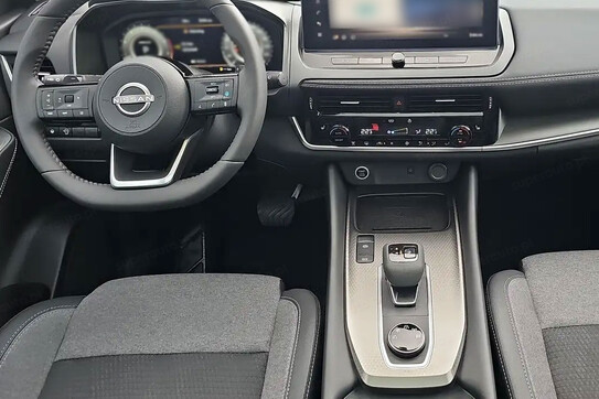 Nissan Qashqai N-Connecta Xtronic 4x4  1.3 DIG-T mHEV