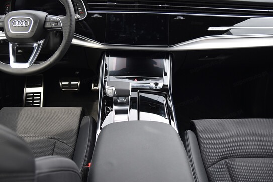 Audi Q7 50 TDI quattro S Line
