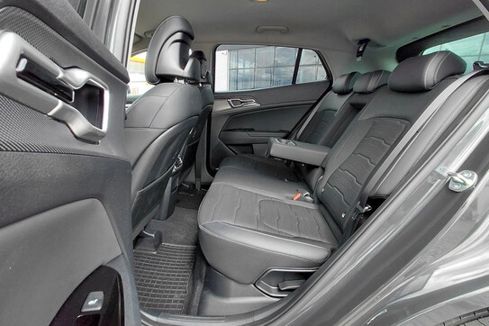 Kia Sportage 1.6 T-GDI HEV Business Line 2WD aut