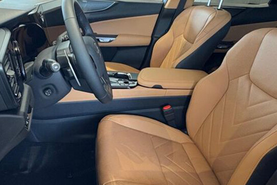 Lexus NX 350h Omotenashi 2.5 Hybrid AWD