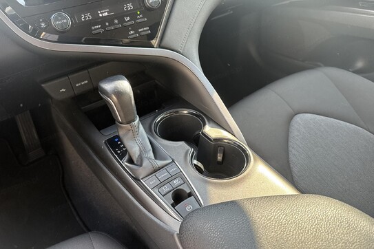 Toyota Camry Comfort 2.5 Hybrid CVT