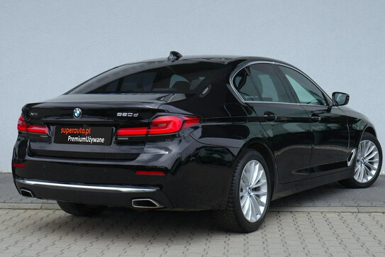 BMW Seria 5 520d xDrive Luxury Line
