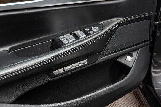 BMW Seria 7 750Li xDrive