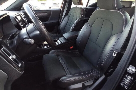 Volvo XC40 B4 B R-Design